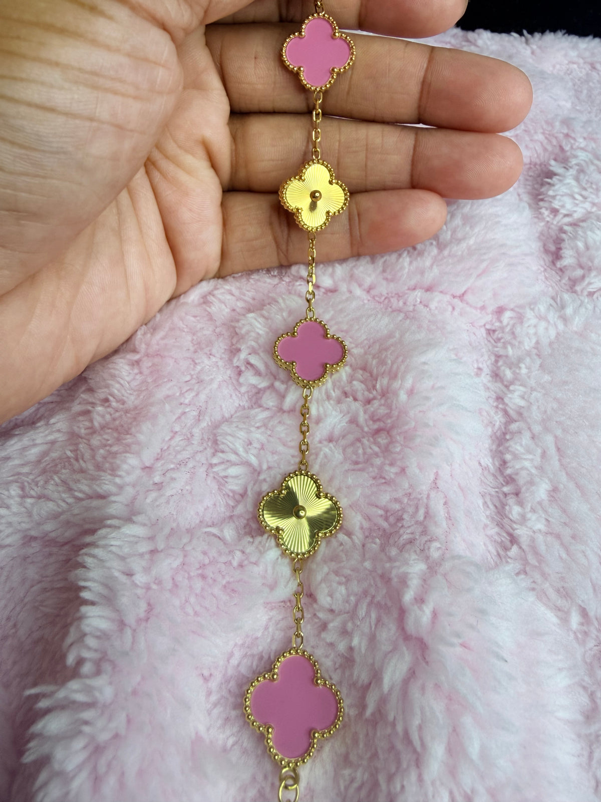 Bubble Gum Pink & Gold Kolorful Klover Bracelet – 15mm