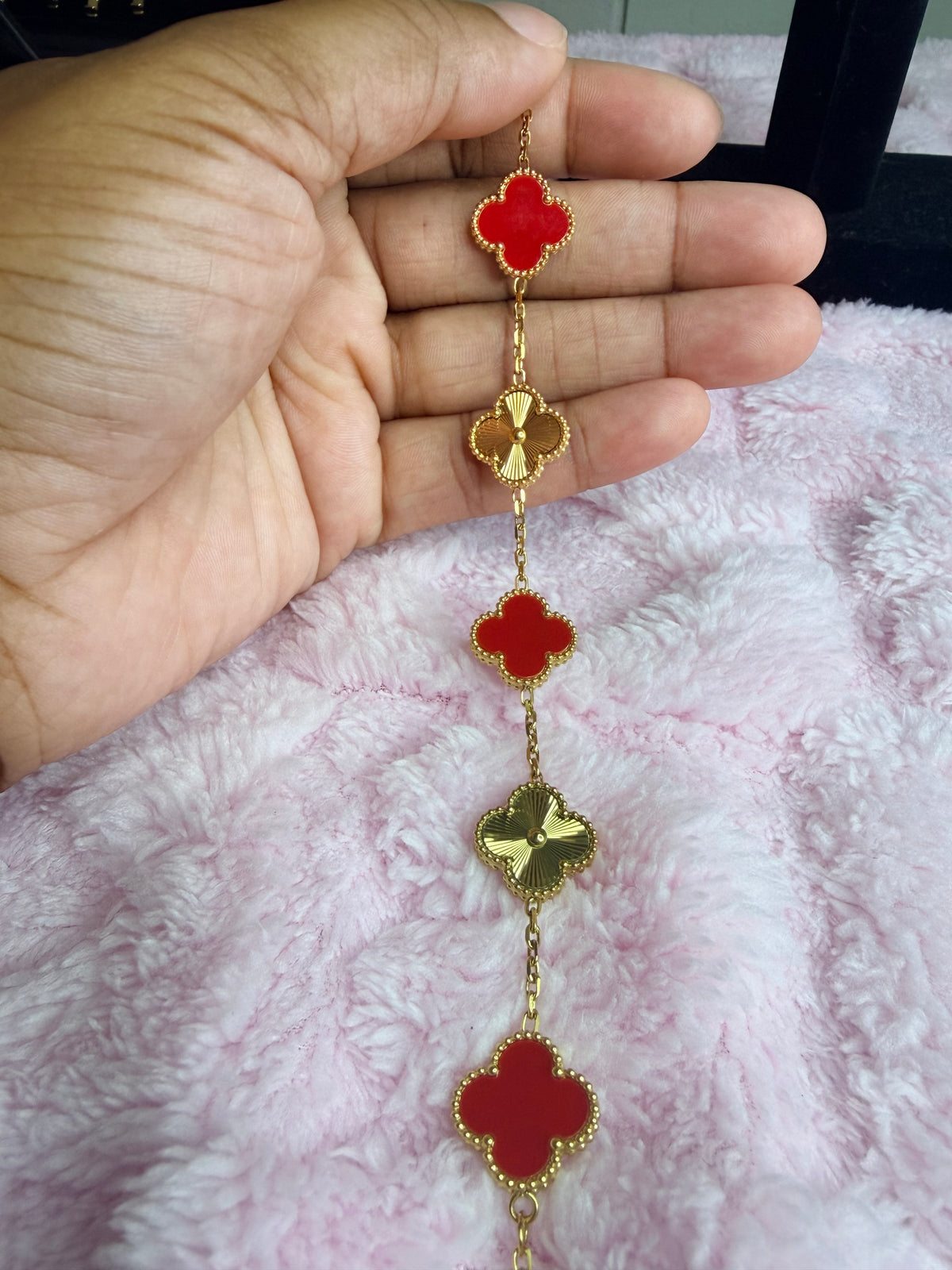 Fire Engine Red & Gold Kolorful Klover Bracelet – 15mm