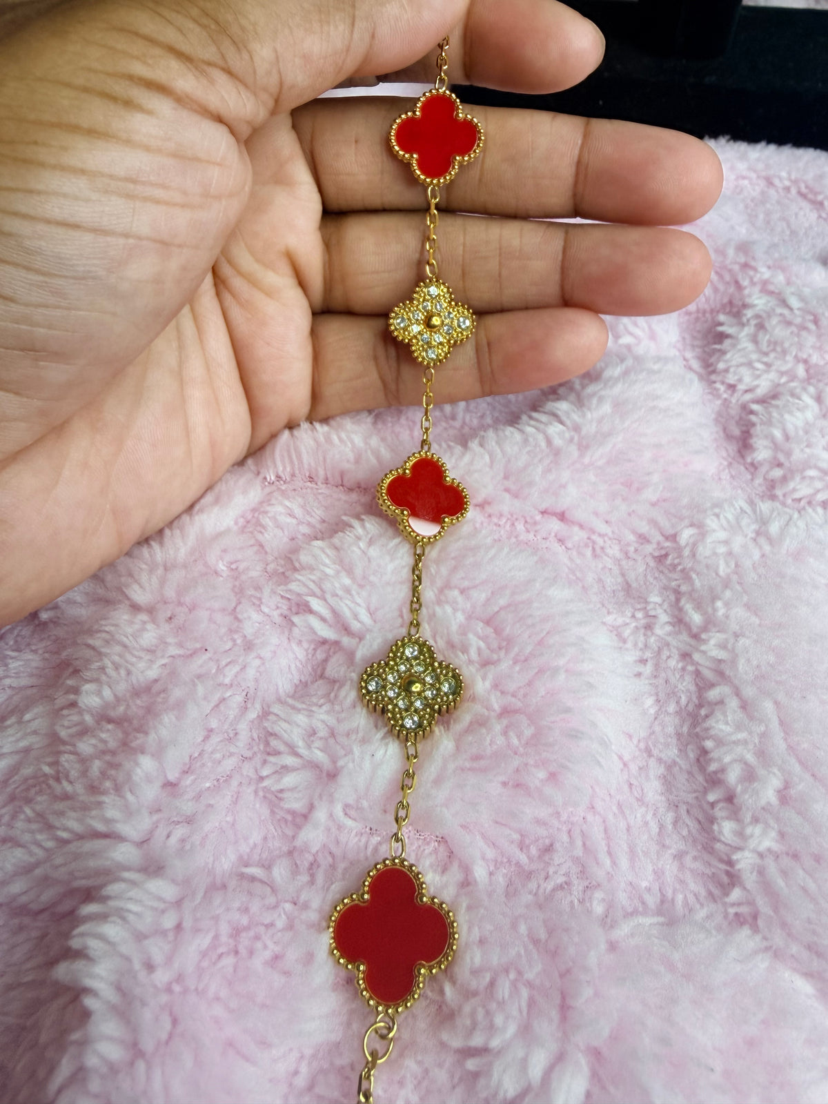 Fire Engine Red & Gold Beaded Kolorful Klover Bracelet – 15mm