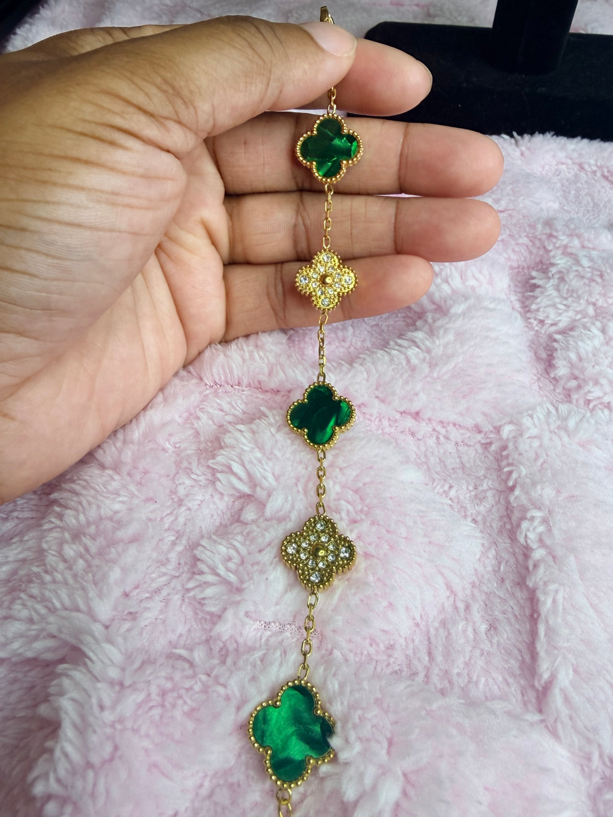 Emerald Green & Gold Beaded Kolorful Klover Bracelet – 15mm