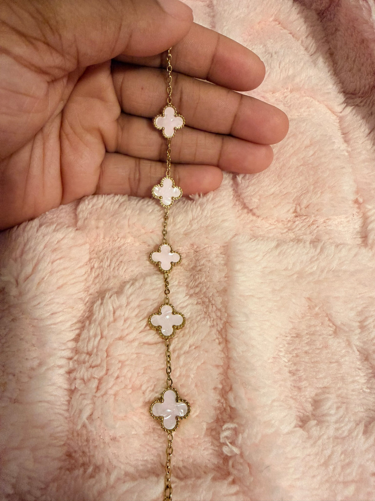 Blush Pearl Kolorful Klover Bracelet – 13mm