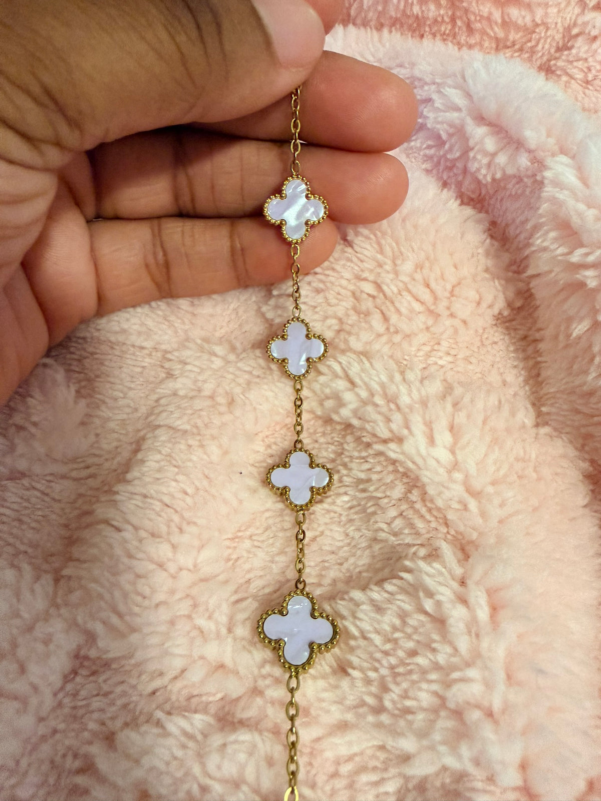 Icy Lavender Pearl Kolorful Klover Bracelet – 13mm