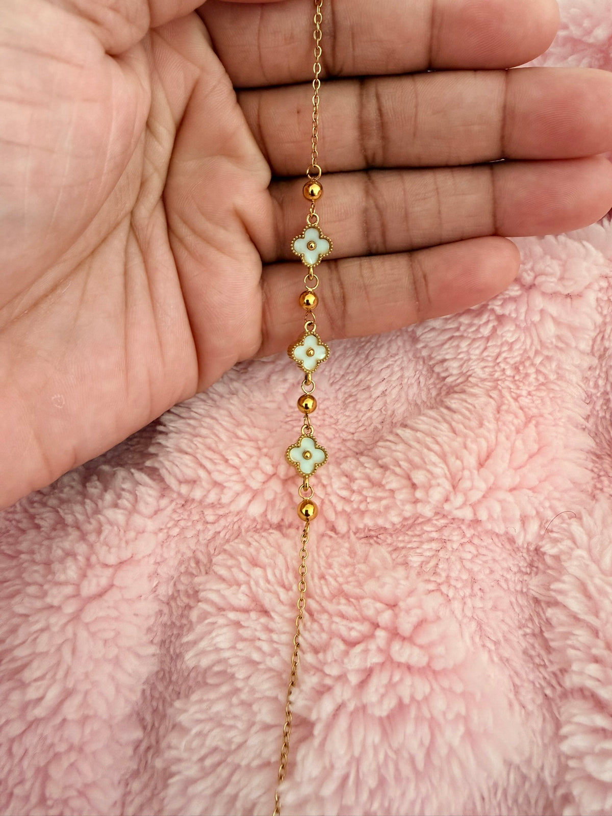 Ivory & Gold Orb Klover Kontrast Bracelet