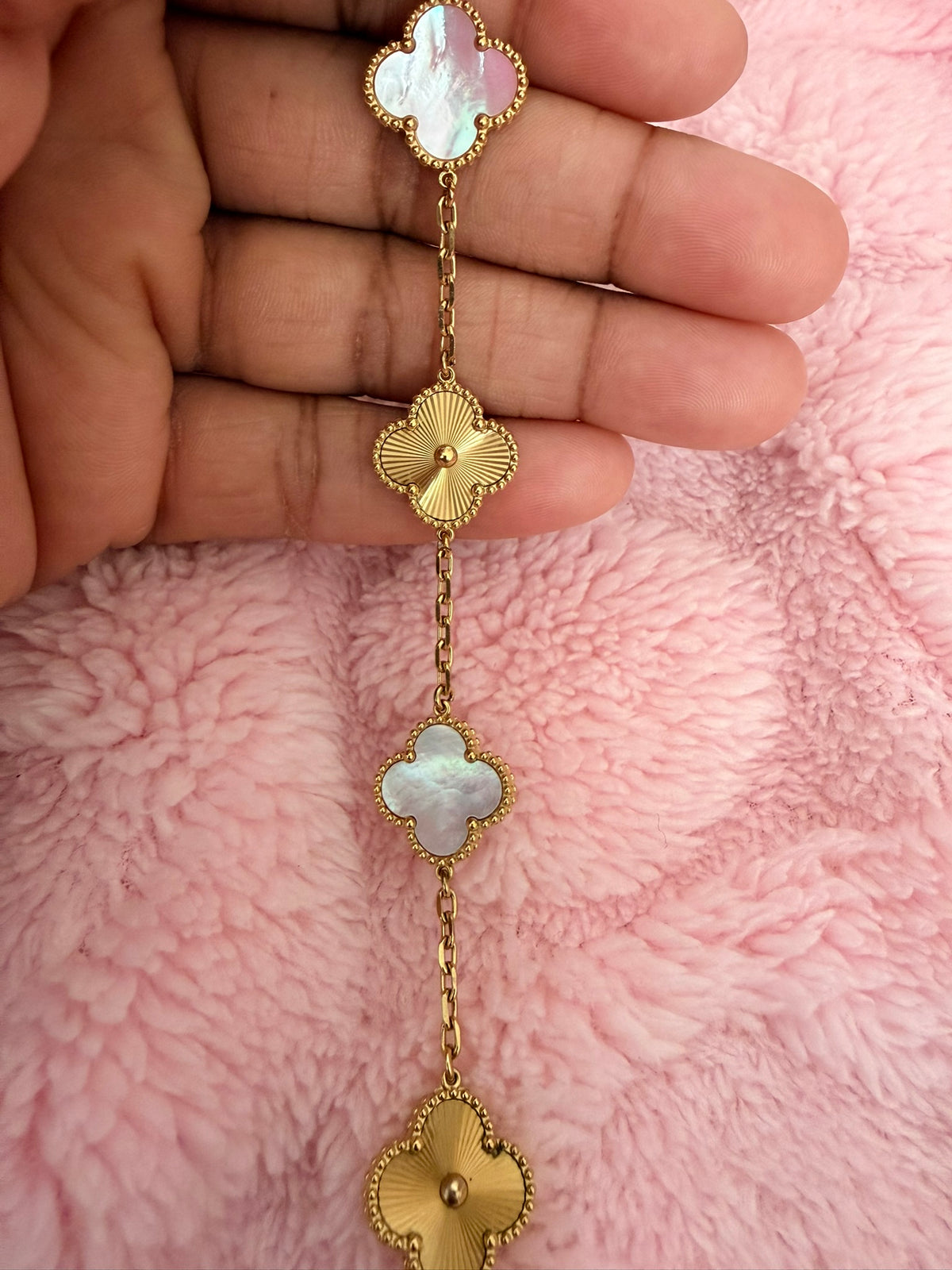 Pearlescent Pink & Gold Kolorful Klover Bracelet – 15mm