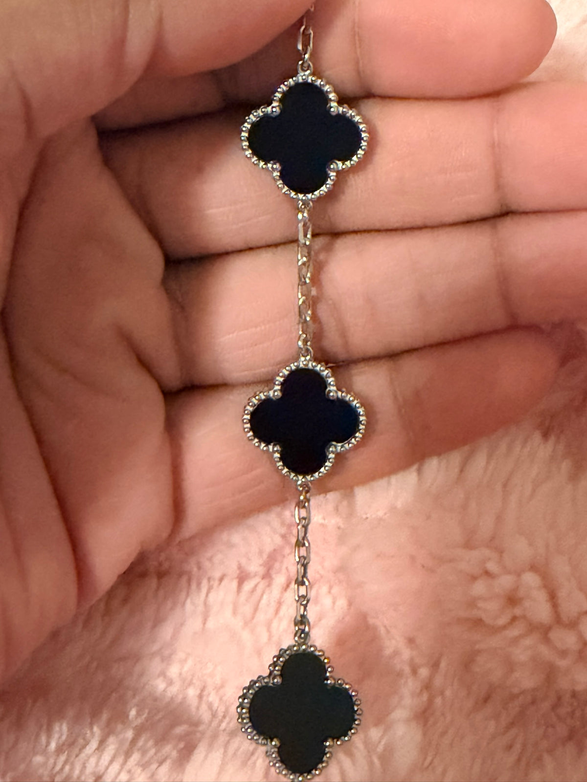 Black & Silver Kolorful Klover Bracelet – 15mm