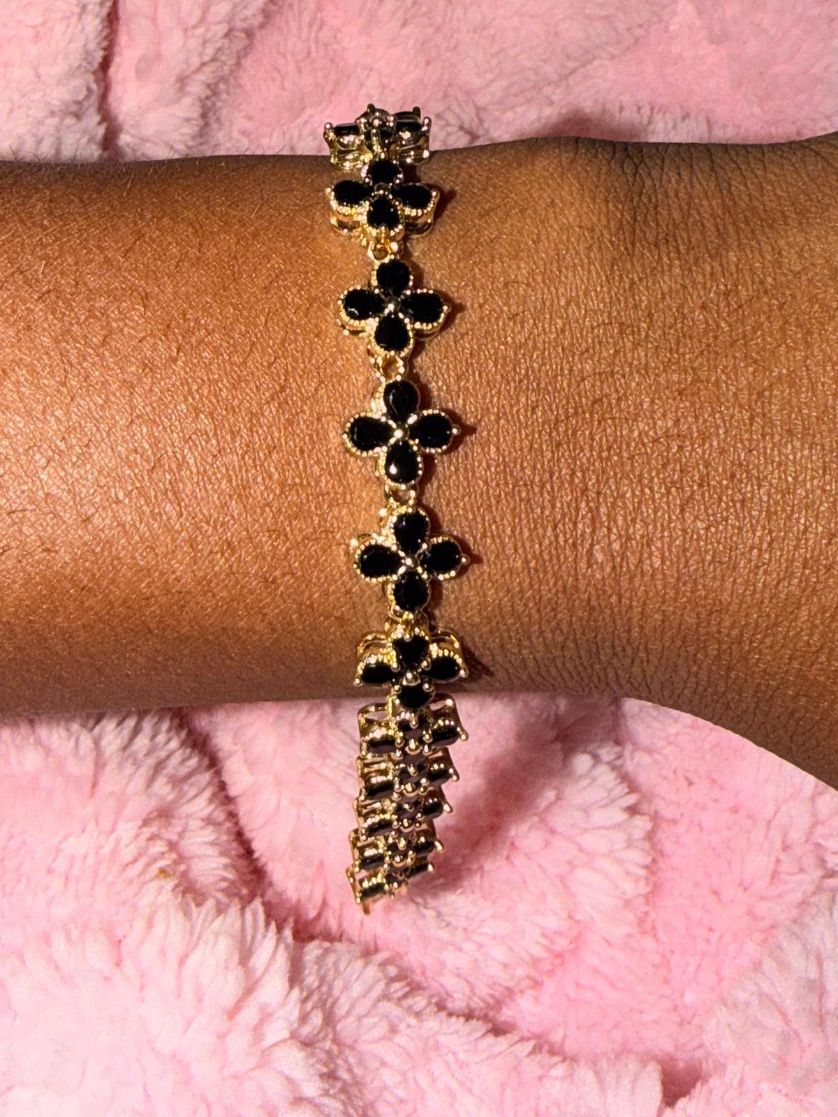 Winter Noir Kustum Klover Bracelet – 10mm