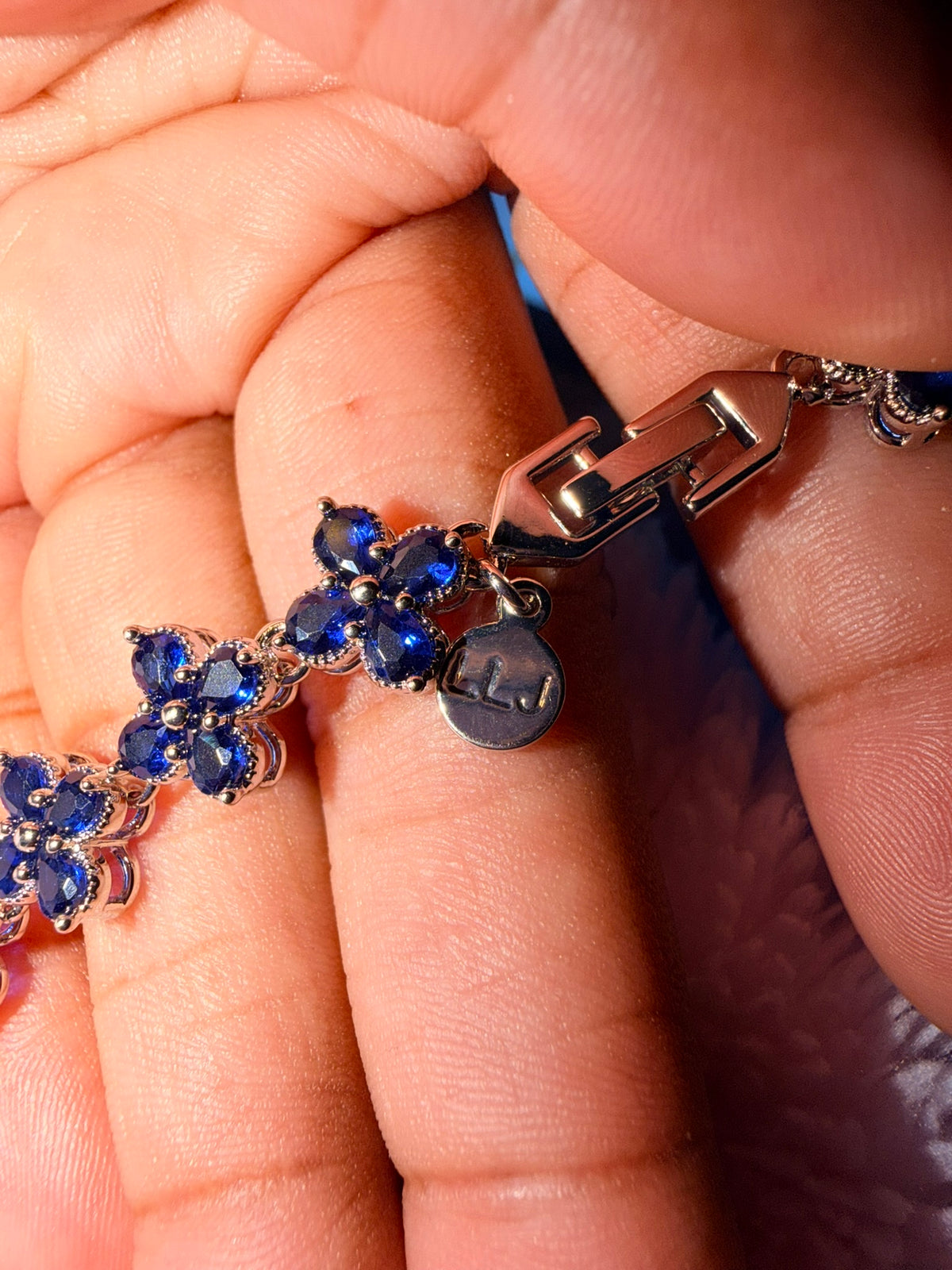 Icy Winter Kustum Klover Bracelet – 10mm